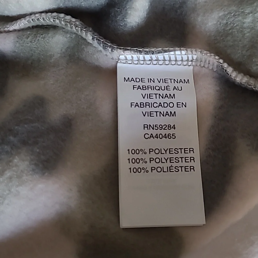 NWT The Children's Place Polo/Sweater❤️